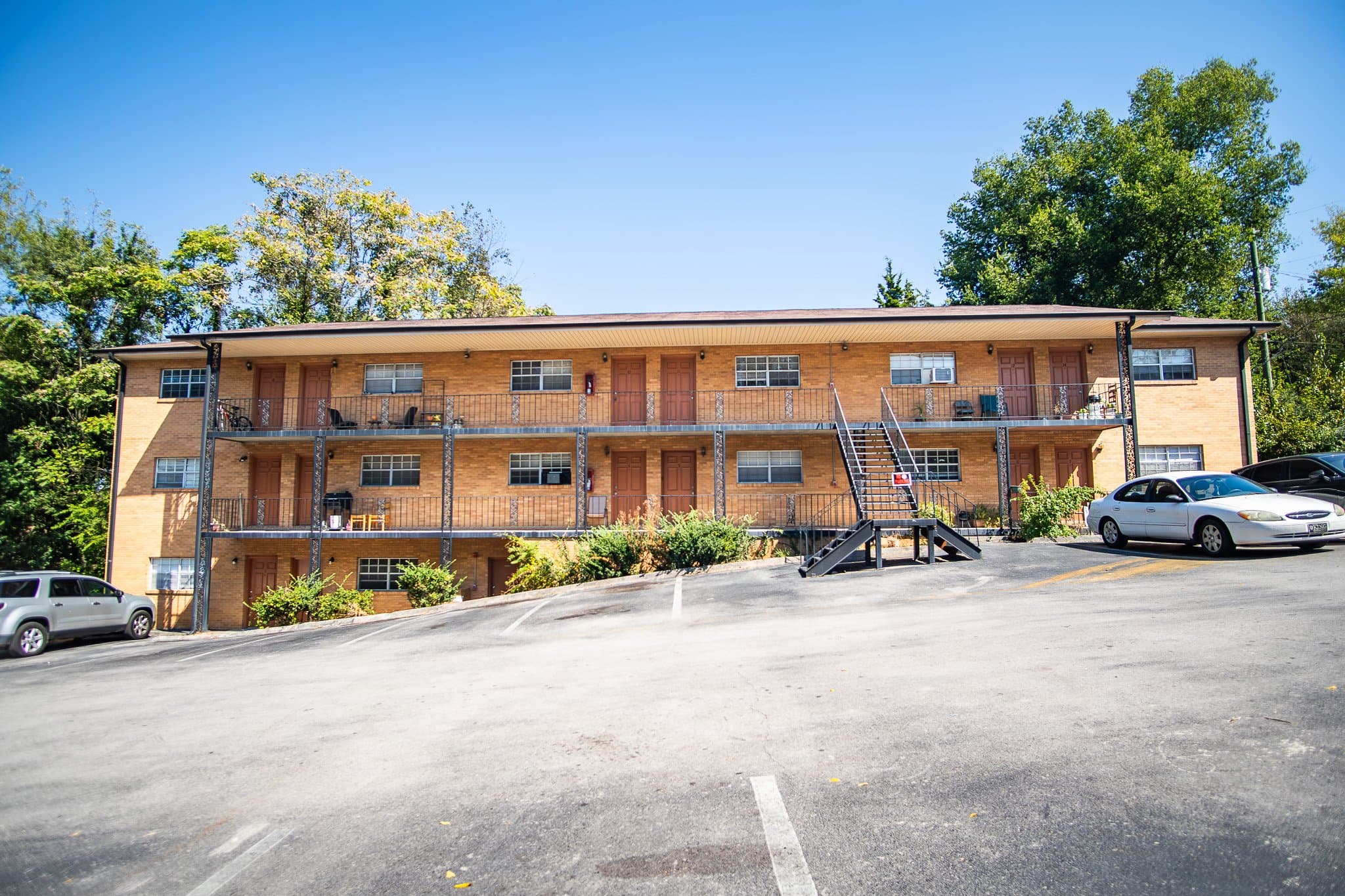 Knoxville Apartment: 1701 Hutchinson Ave