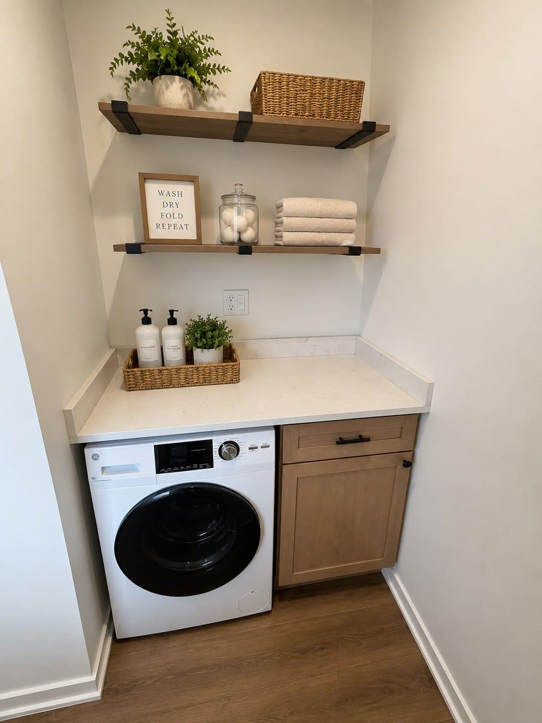 Farmington Apartment: 22013 Springbrook Ave