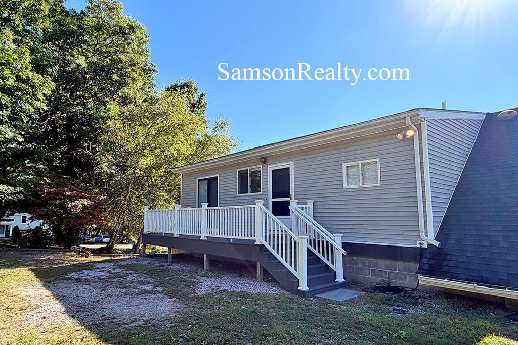 North Providence Condo: 416 Woodward