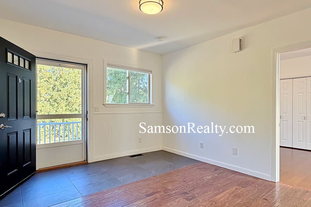 North Providence Condo: 416 Woodward