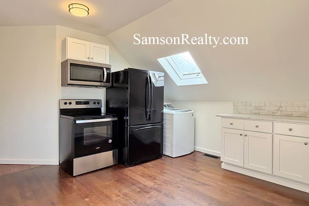 North Providence Condo: 416 Woodward