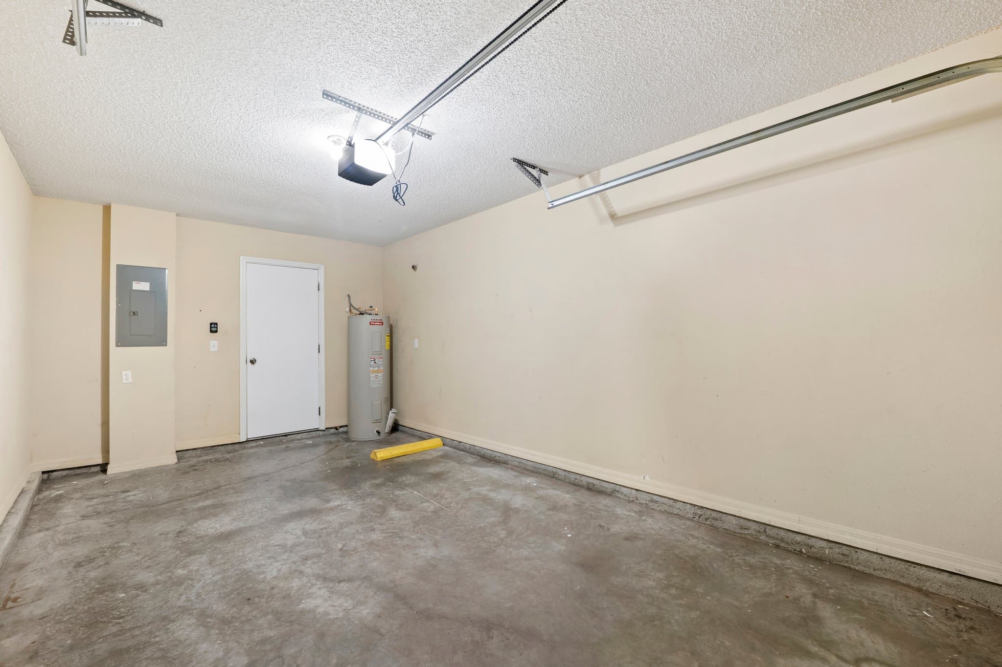 Jacksonville Townhome: 7705 Highchair Ln