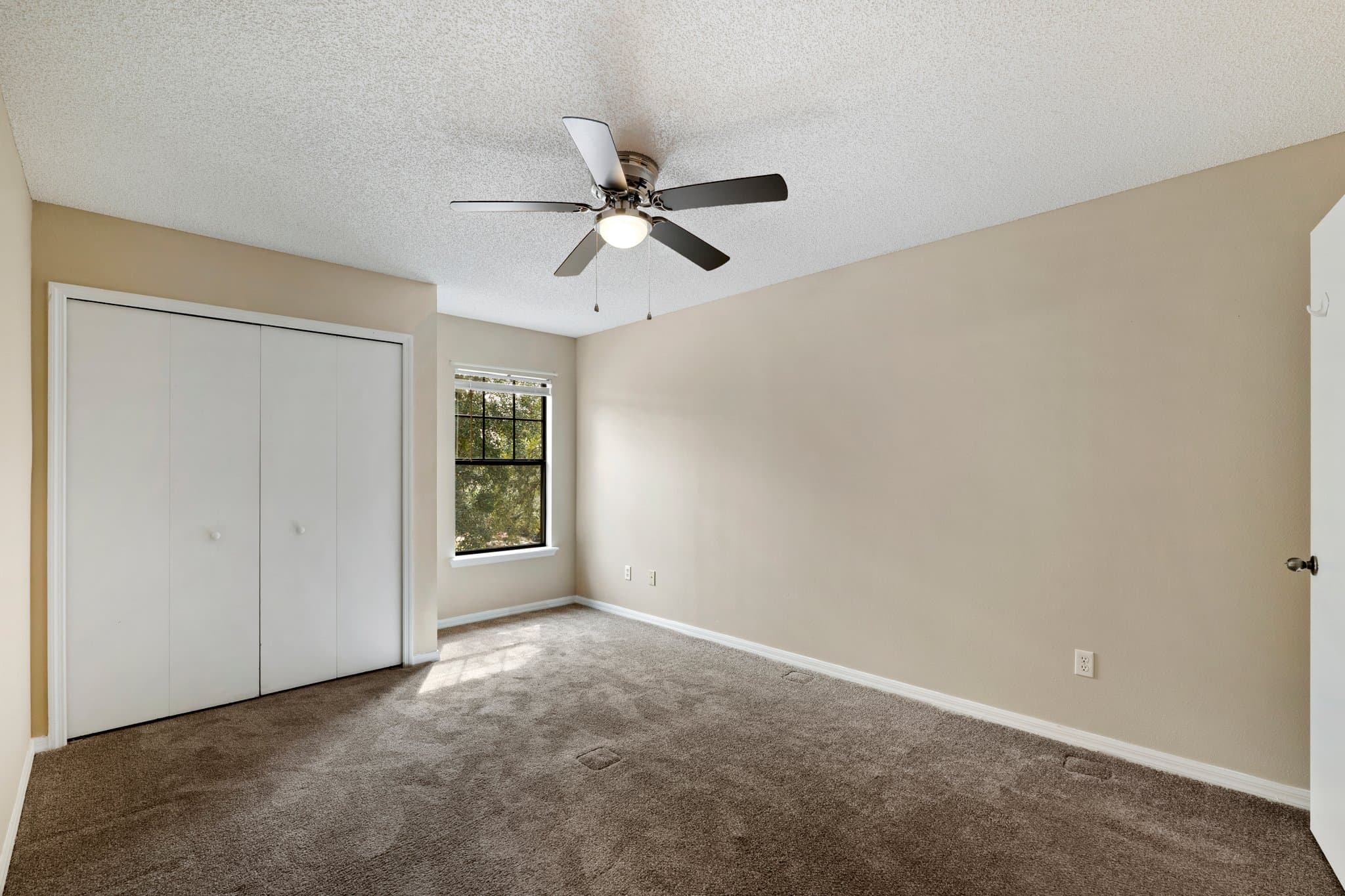Jacksonville Townhome: 7705 Highchair Ln