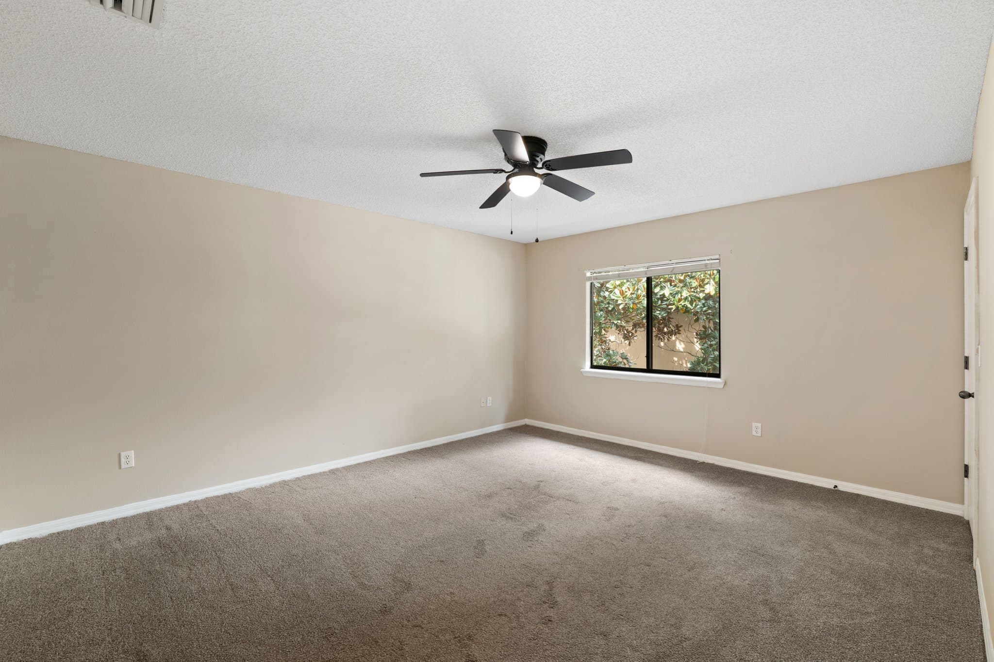 Jacksonville Townhome: 7705 Highchair Ln