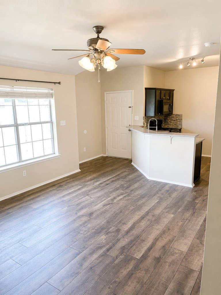Weatherford Multiplex: 131 Lindas Creek Lane