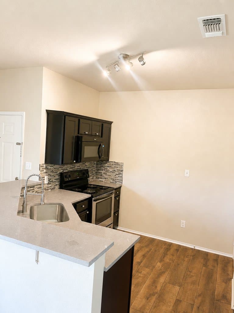 Weatherford Multiplex: 131 Lindas Creek Lane