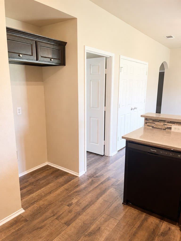 Weatherford Multiplex: 131 Lindas Creek Lane