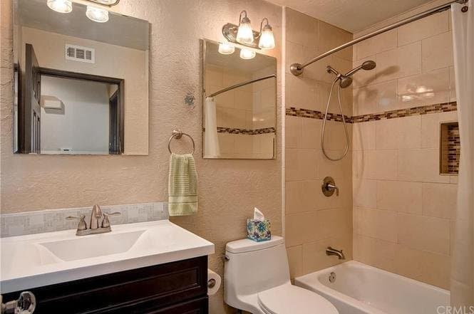 Mission Viejo Condo: 27778 Violet