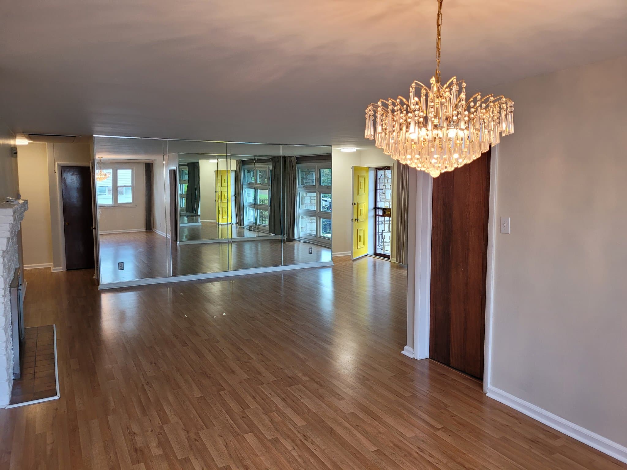 Cheltenham House: 8 Edgemoor Rd