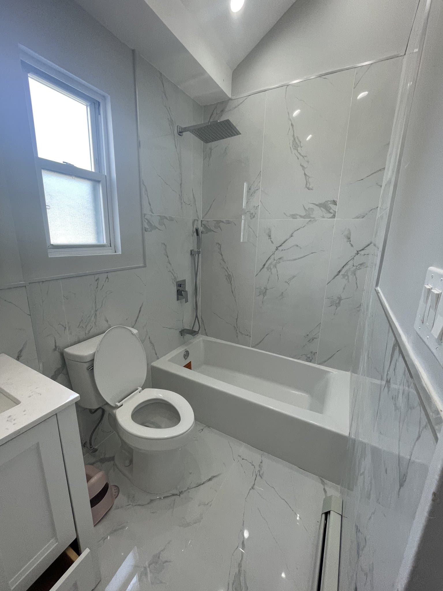 Laurelton House: 12908 Francis Lewis Blvd