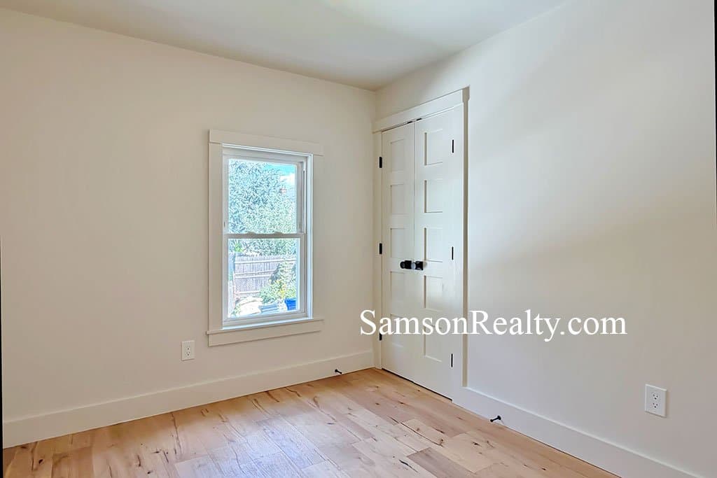 Providence Condo: 54 GRAND VIEW