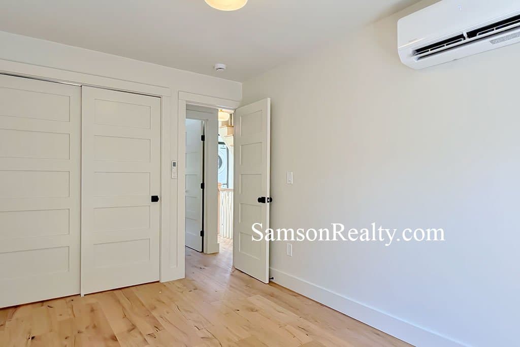 Providence Condo: 54 GRAND VIEW