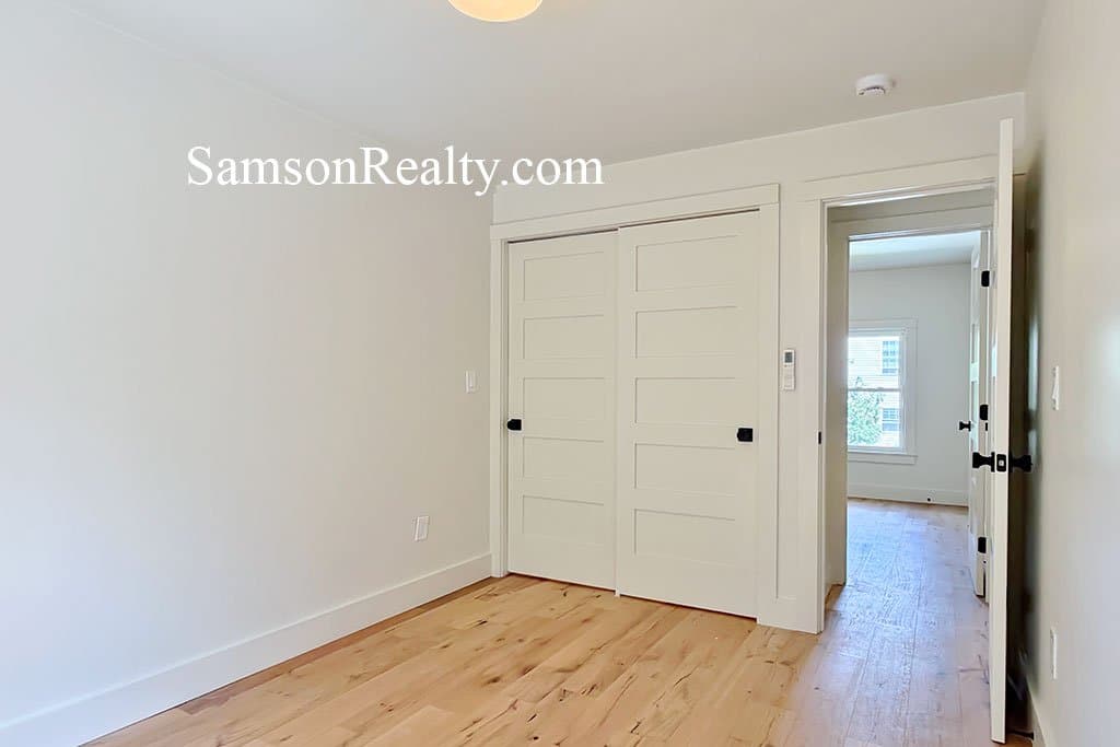 Providence Condo: 54 GRAND VIEW
