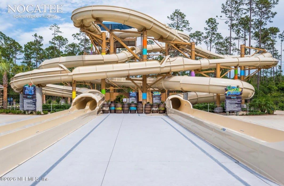 Ponte Vedra House: 319 Millenia Dr