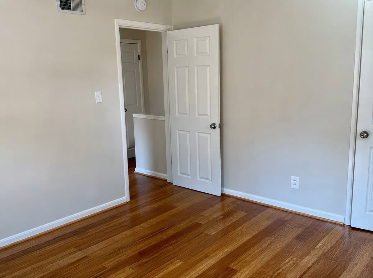 Arlington House: 840 S Highland St,