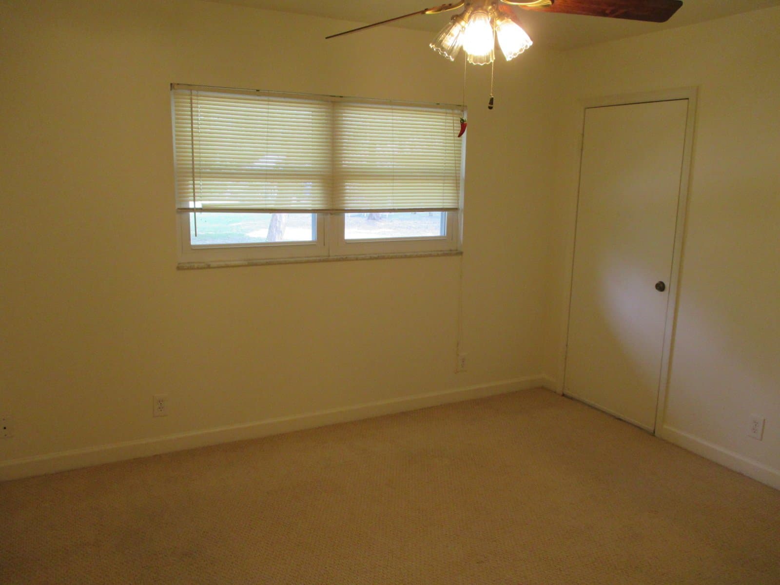 Crystal River Multiplex: 355 NE Crystal St