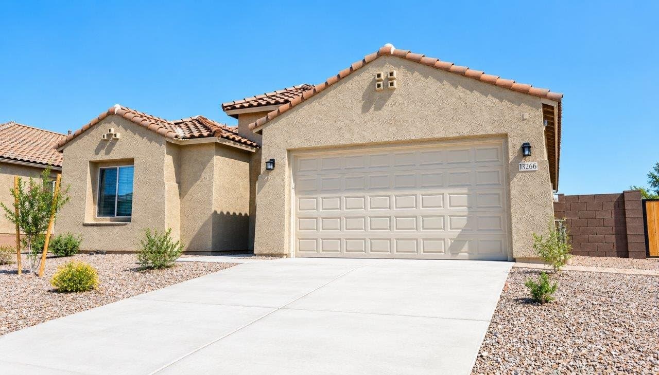 tucson House: 13266 N Galena Trl