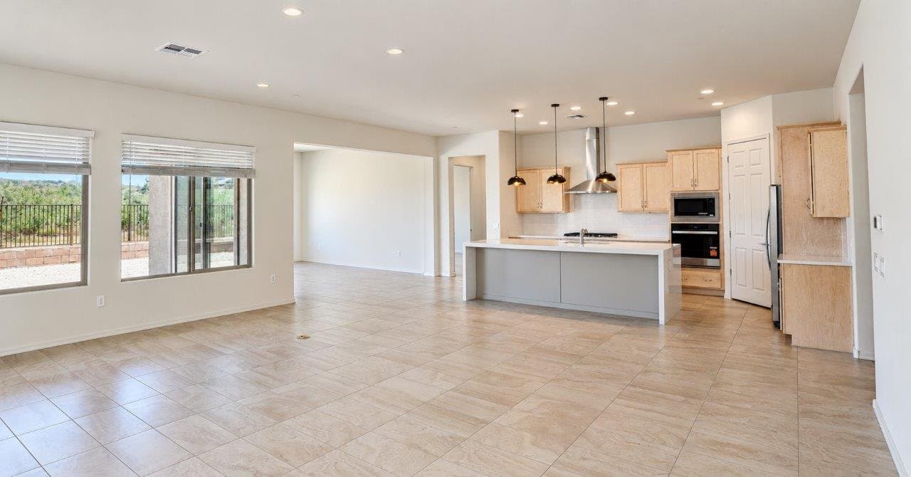 tucson House: 13266 N Galena Trl