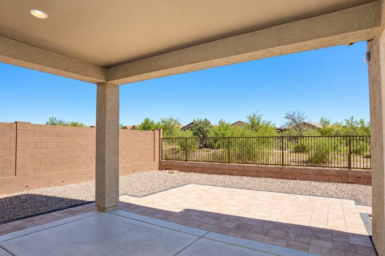 tucson House: 13266 N Galena Trl
