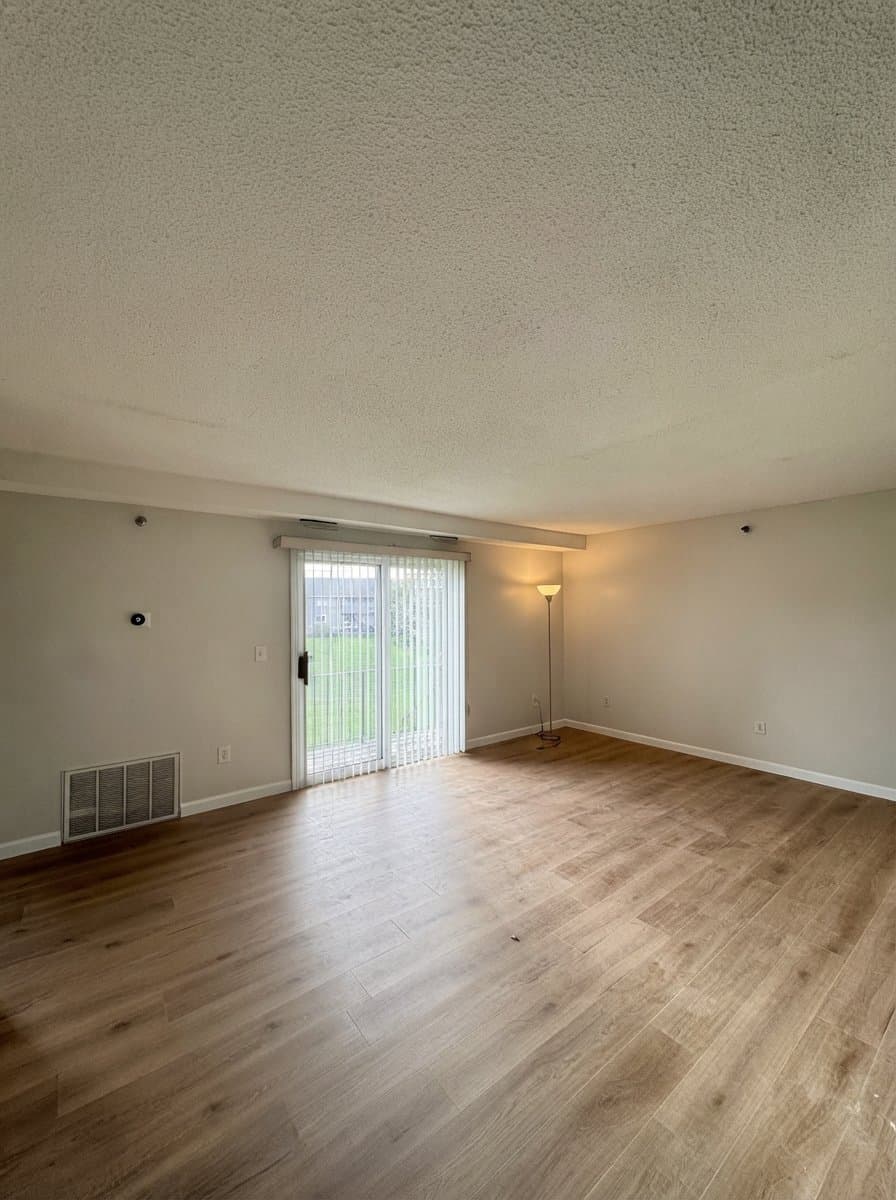 Dracut Condo: 84 Tennis Plaza Rd