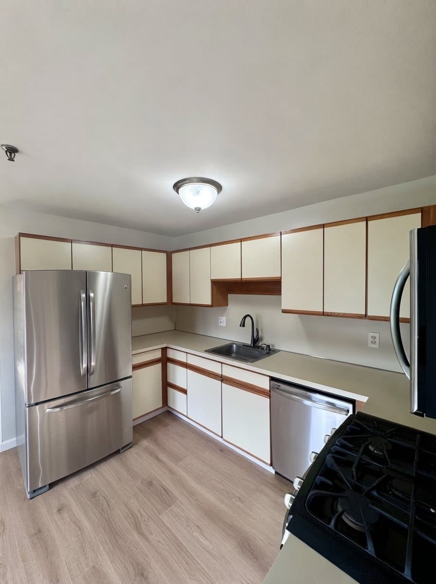 Dracut Condo: 84 Tennis Plaza Rd