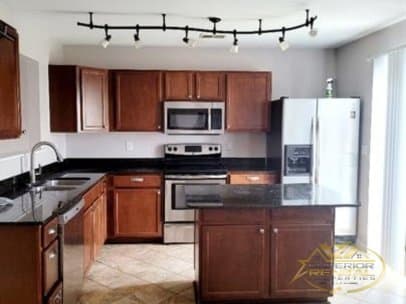 Elgin House: 284 Sunday Silence Ln