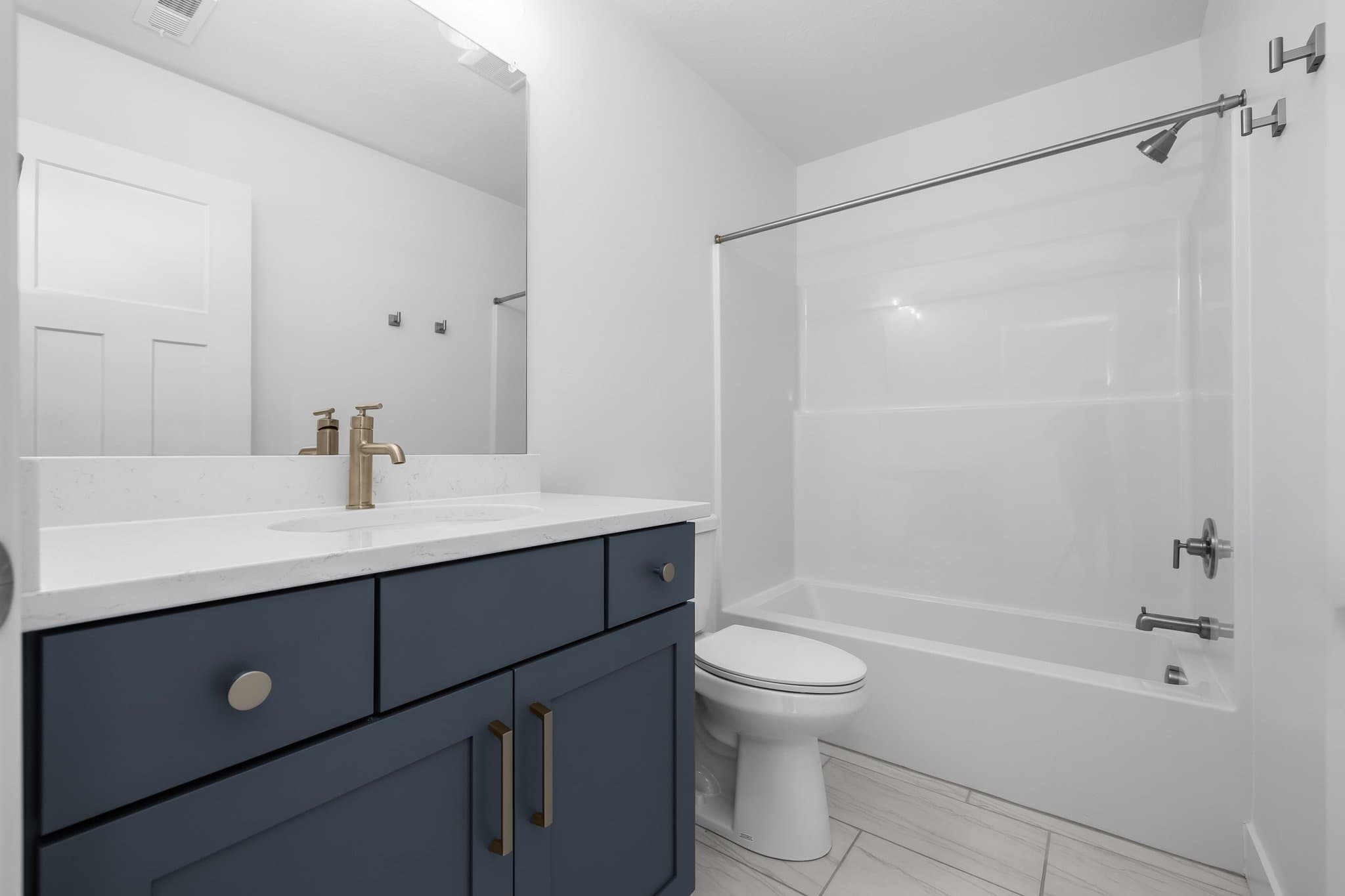 Mapleton Townhome: 5347 S. Acacia Dr.
