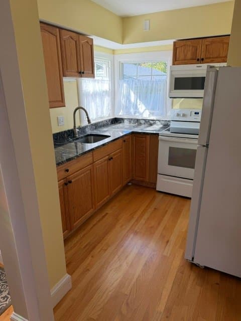 Biddeford Apartment: 300 Elm St