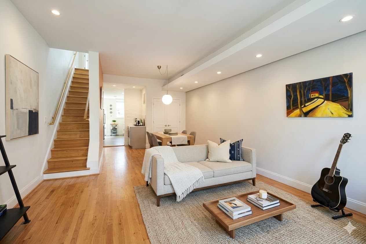 Washington Townhome: 1506 1st. Street NW