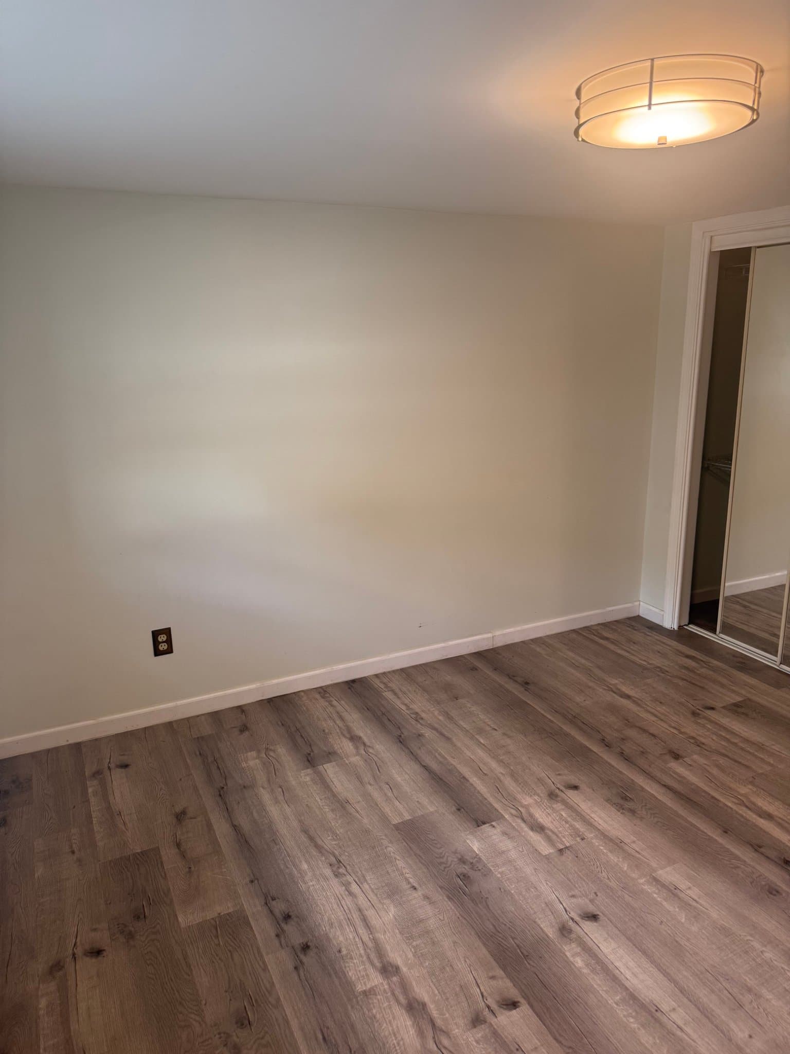 East Stroudsburg Apartment: 240 Harris st Unit c11
