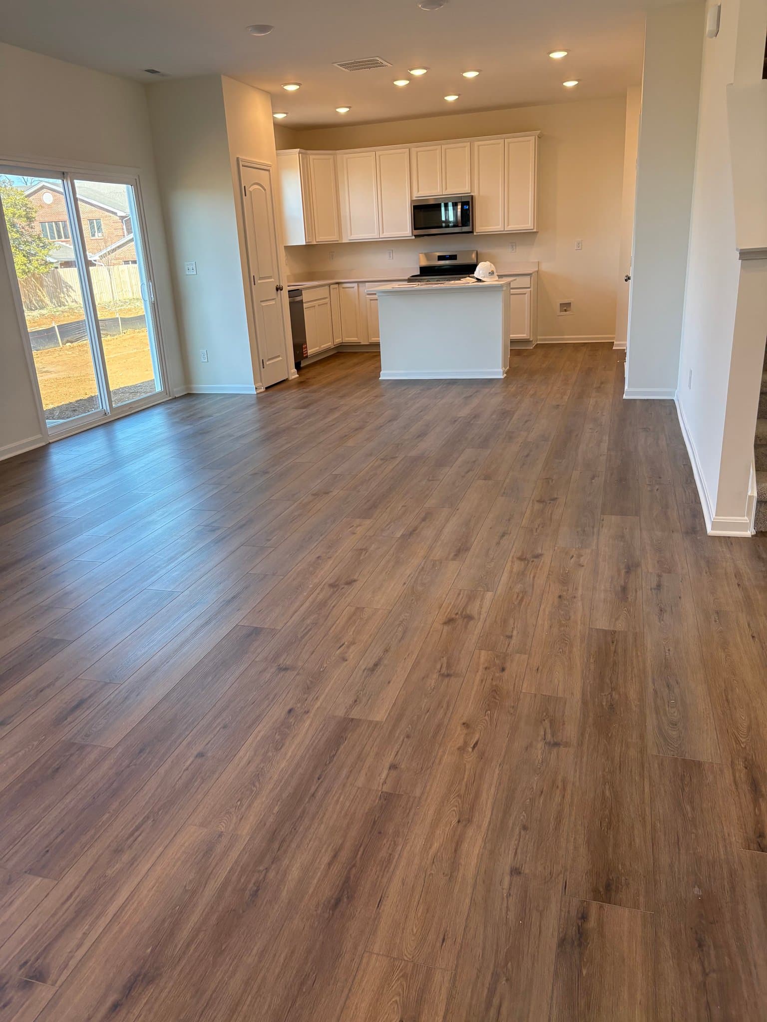 Louisville House: 6814 Oak Rock Dr