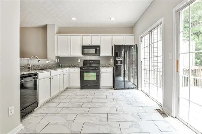 Atlanta Townhome: 754 Celeste Ln SW