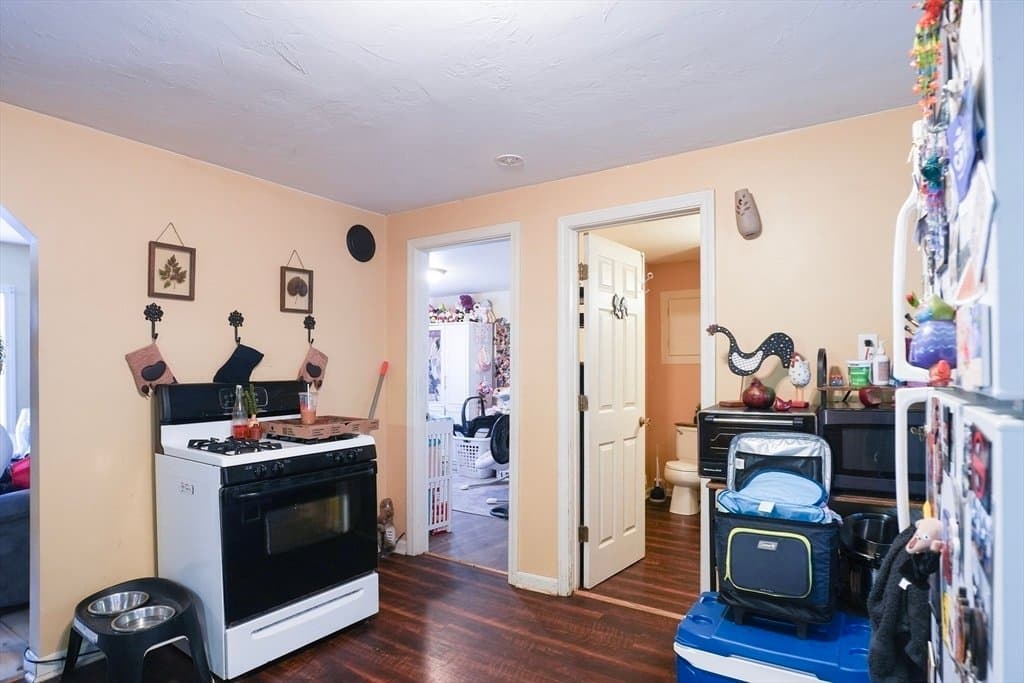 Webster Apartment: 79-81 N. Main Street,