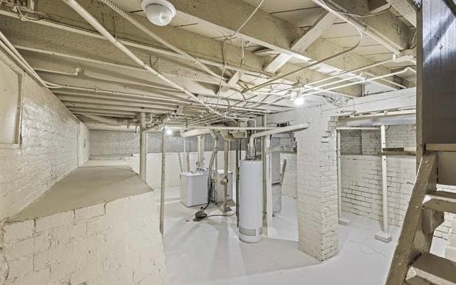 Omaha House: 3324 N 59th St