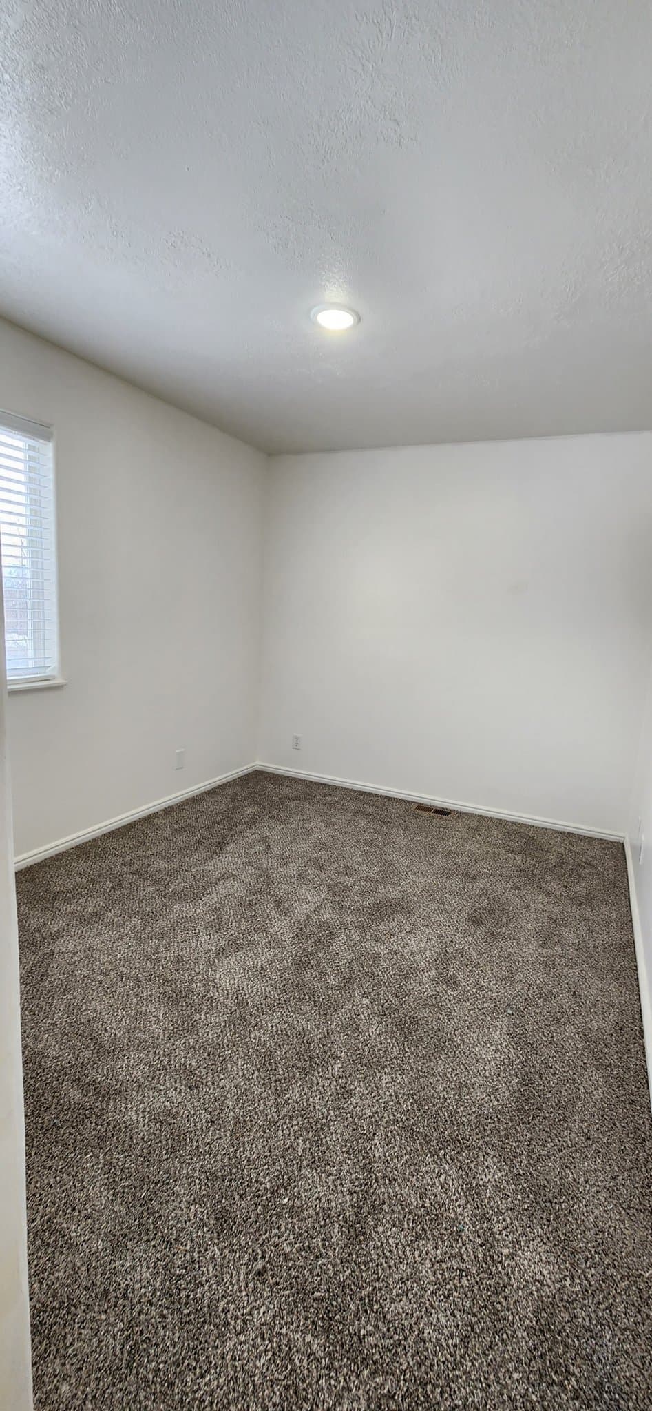 Logan Townhome: 557 W 600 N