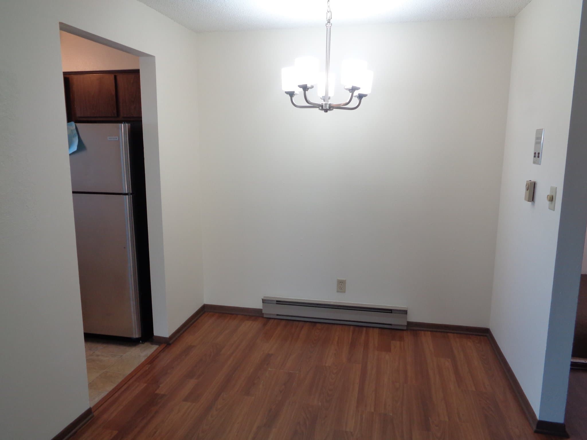 Joliet Apartment: 112 Twin Oaks Drive