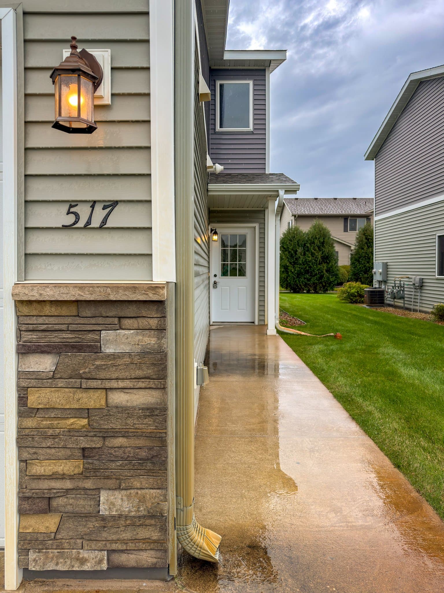 St. Joseph Townhome: 517 Faith Ln