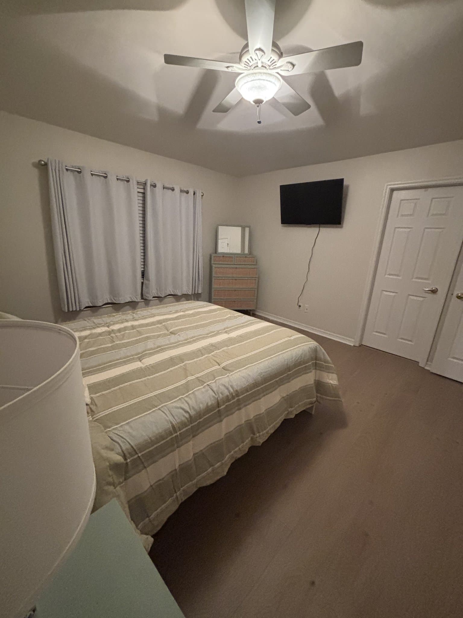 Fort Myers Single Room: 8450 Village Edge Circle