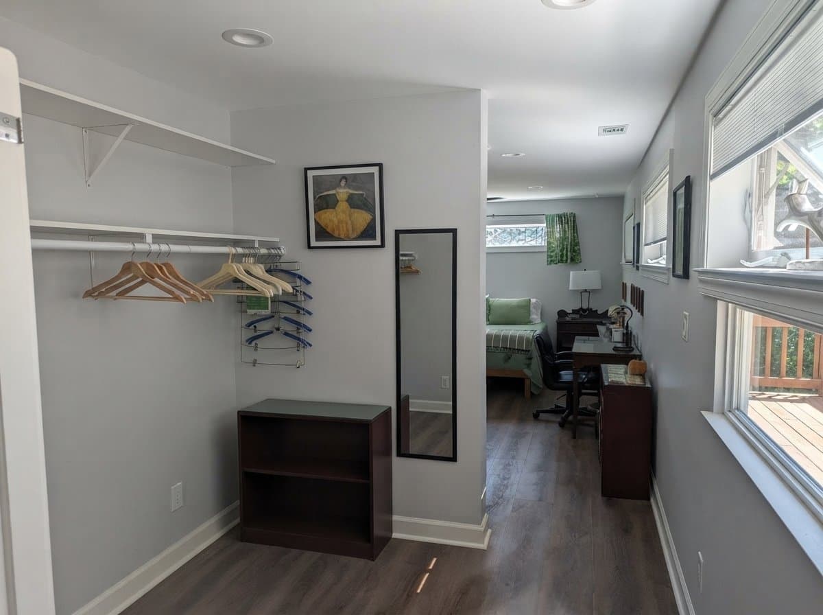 Savannah Apartment: 2066 Raskin Ave