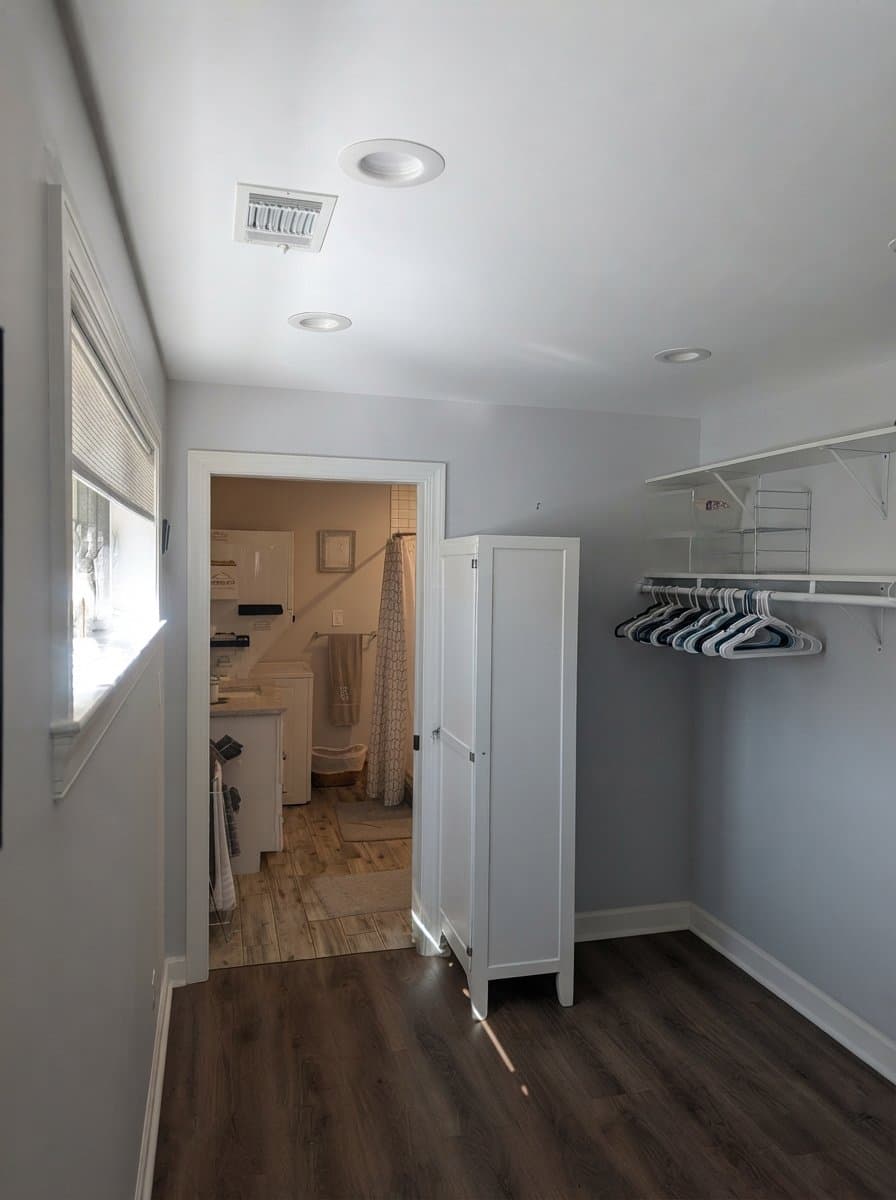 Savannah Apartment: 2066 Raskin Ave