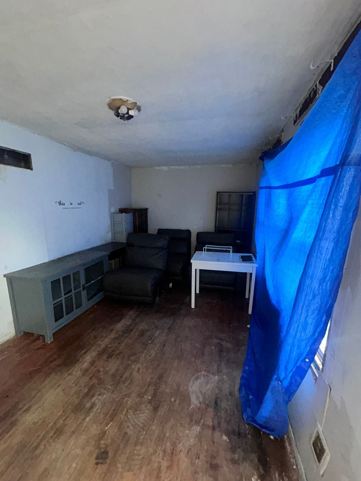St. Louis House: 238 Connolly Drive