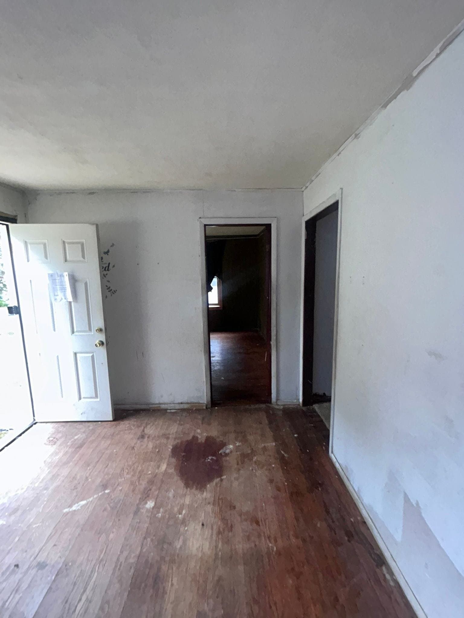 St. Louis House: 238 Connolly Drive