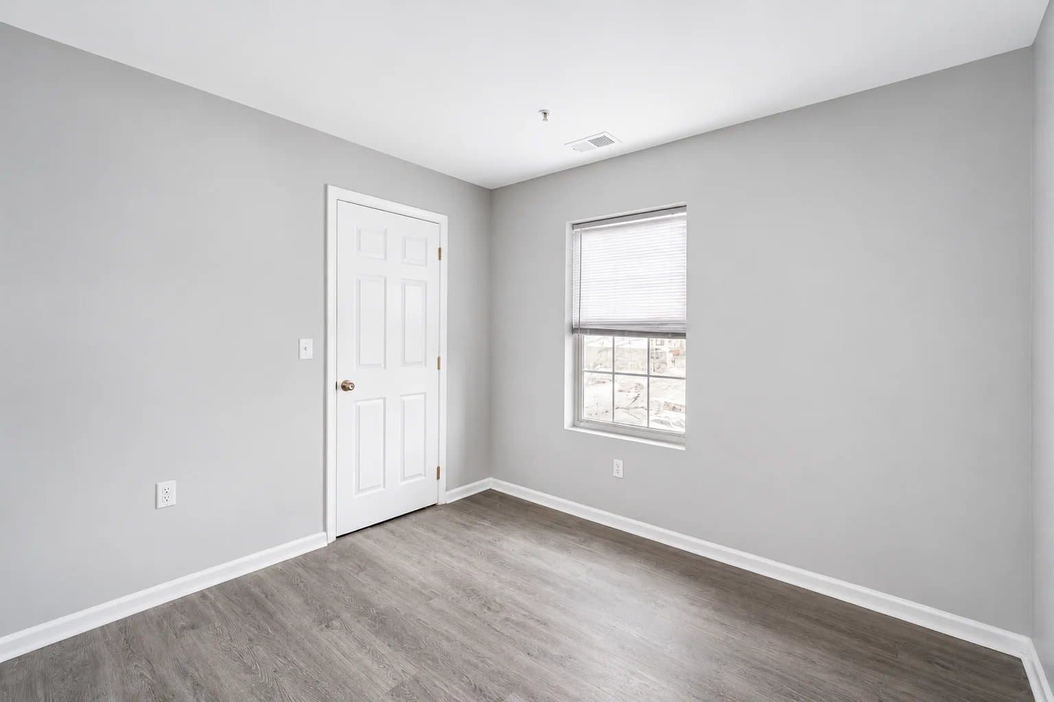 Wilmington Apartment: 225 W 4th St