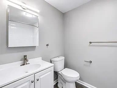 Wilmington Apartment: 225 W 4th St
