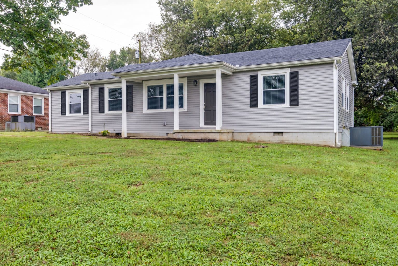 Gallatin House: 904 Bentley Cir