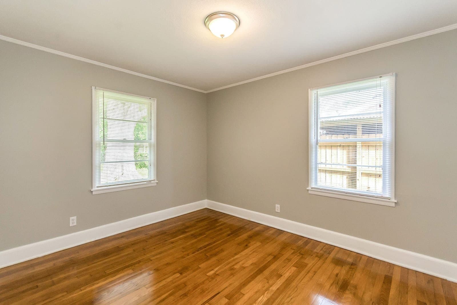 Montgomery House: 973 Parkwood Court