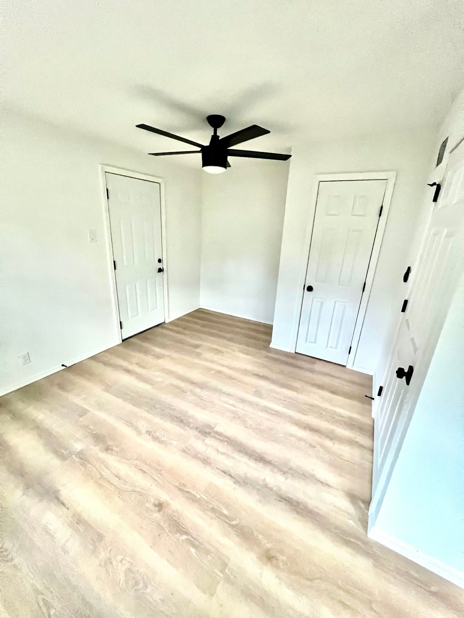 Waco Multiplex: 2105 Lyle Ave