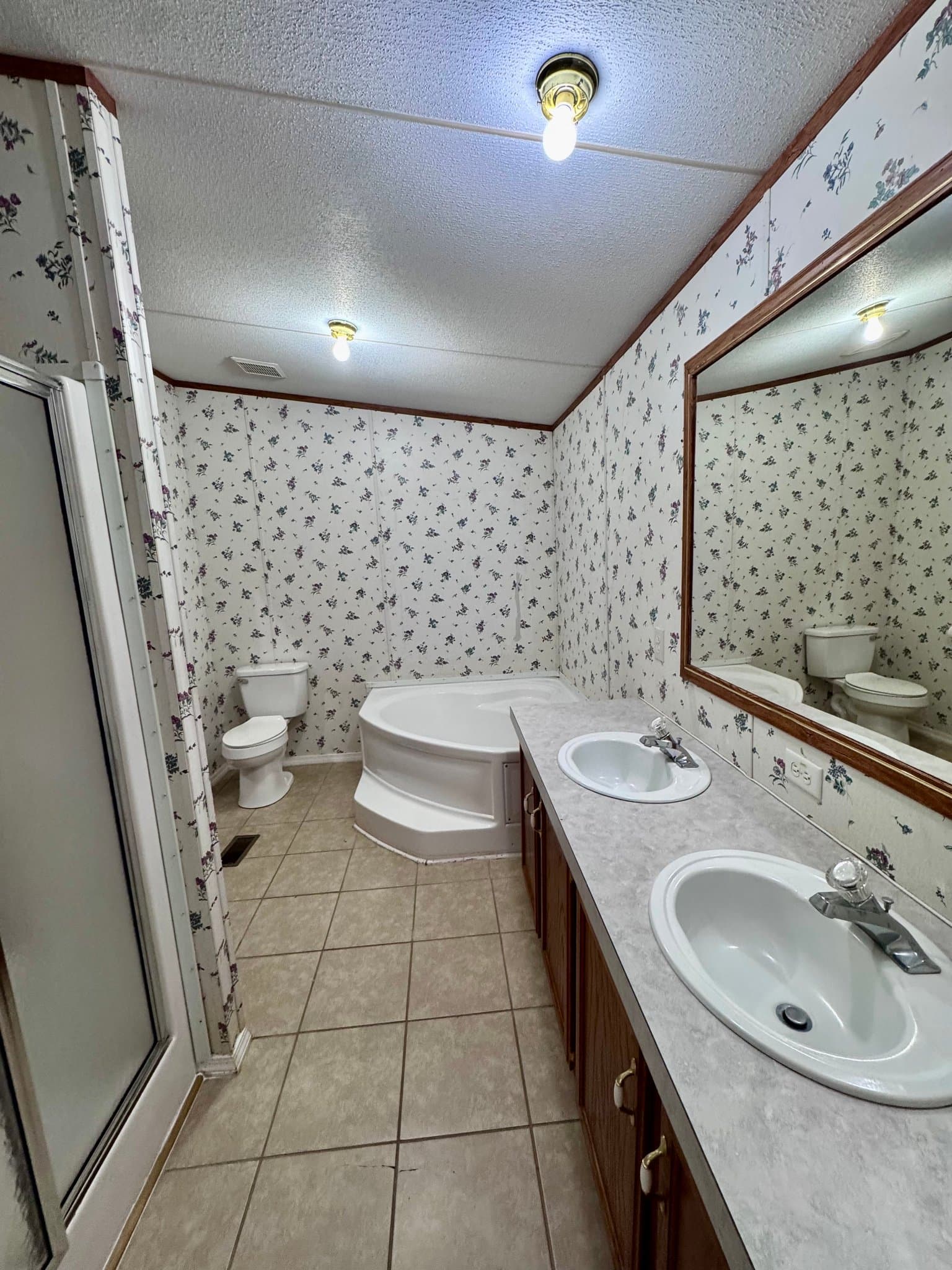 Deridder House: 235 Longacre Road