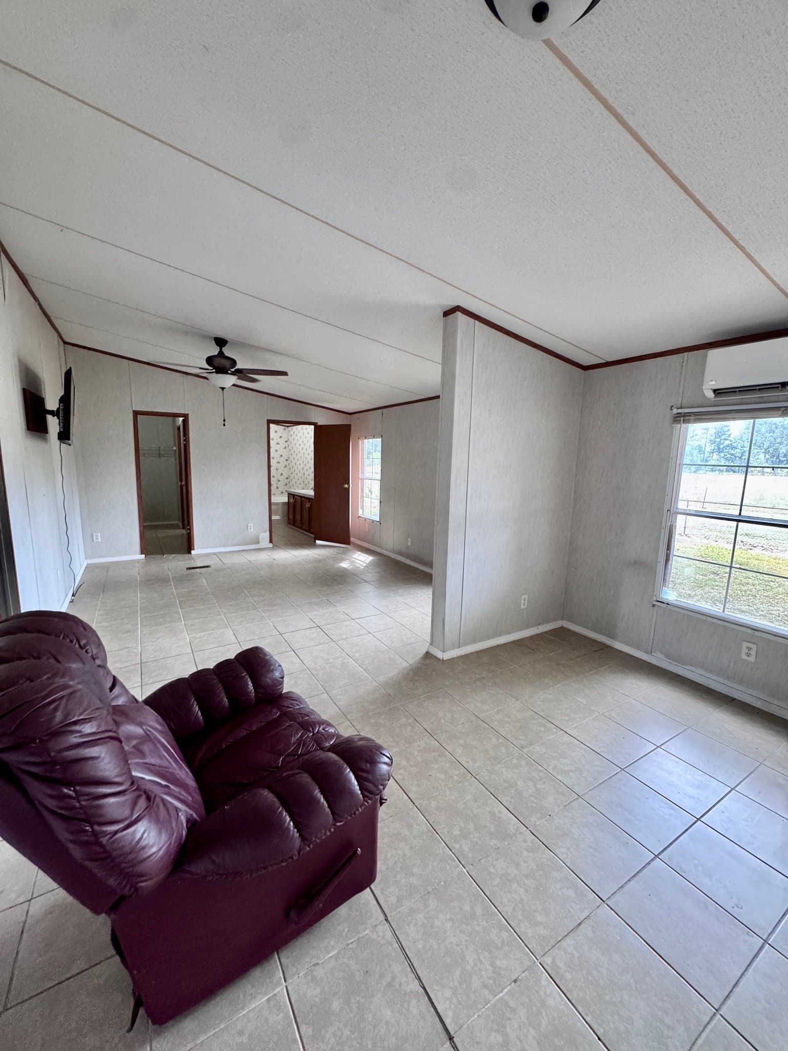 Deridder House: 235 Longacre Road
