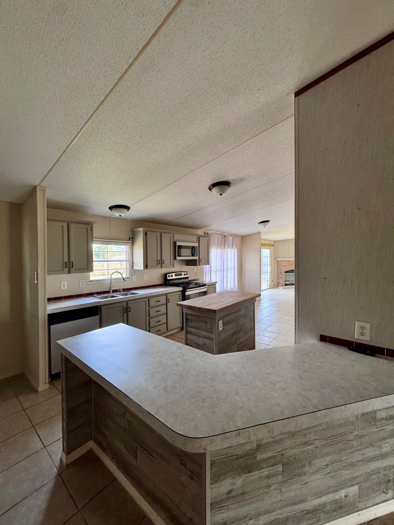Deridder House: 235 Longacre Road